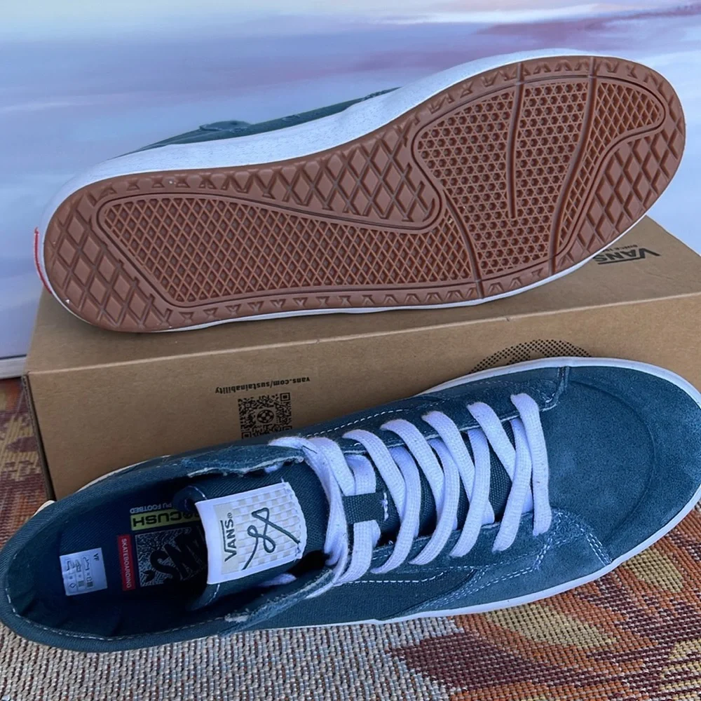 Vans Men’s The Lizzie
Teal
VN0A4BX1TEA
Sneakers - Picture 3 of 16